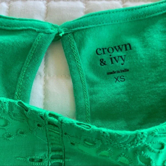 NWT Crown & Ivy Green Top - Picture 5 of 7